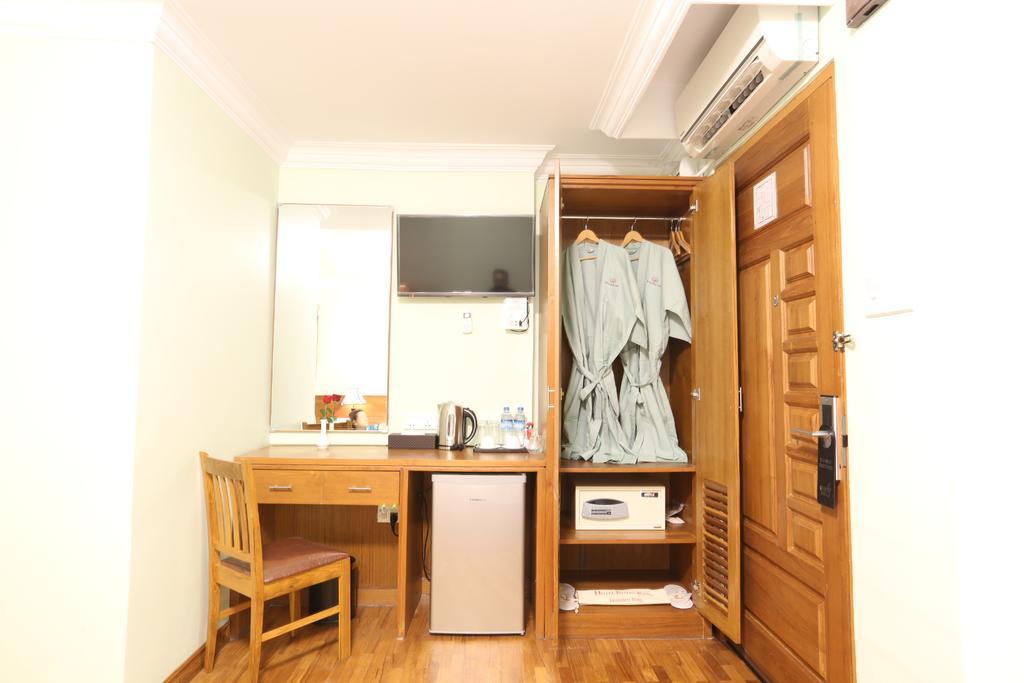 Hotel Royal King Yangon Ngoại thất bức ảnh