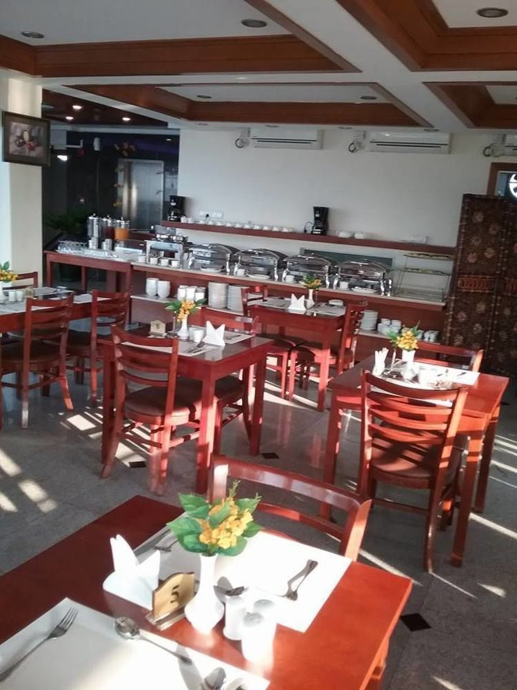 Hotel Royal King Yangon Ngoại thất bức ảnh