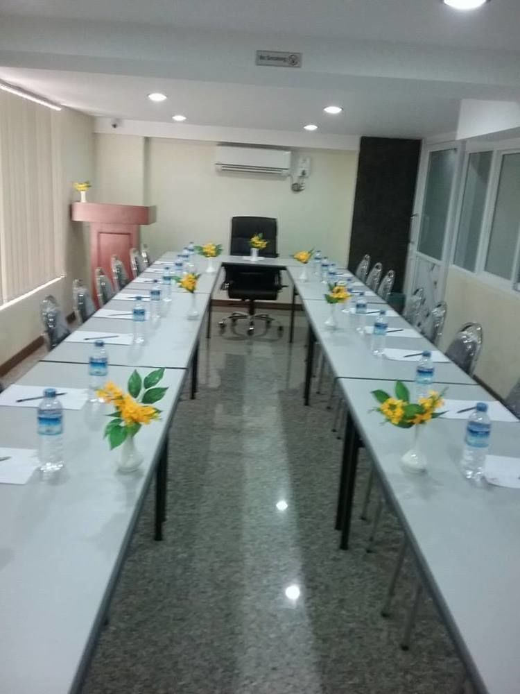 Hotel Royal King Yangon Ngoại thất bức ảnh