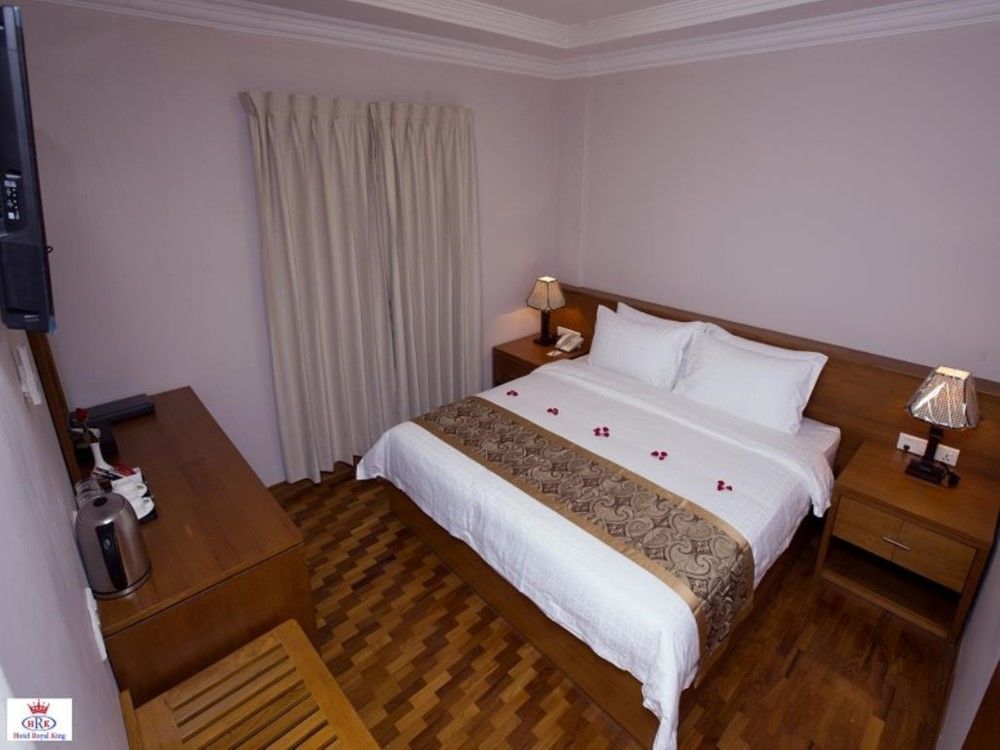 Hotel Royal King Yangon Ngoại thất bức ảnh